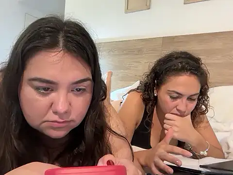 pili placer online show from November 25, 1:44 pm