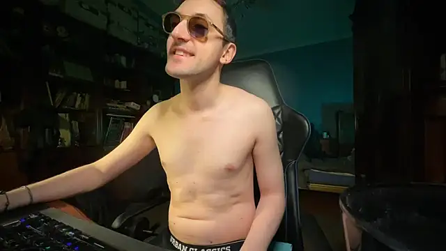 Snapshot of Stefisexy91 chatting on January 18, 8:19 pm Stefisexy91 online show from January 18, 8:19 pm