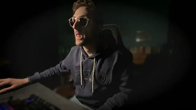 Snapshot of Stefisexy91 chatting on October 15, 8:20 pm Stefisexy91 online show from October 15, 8:20 pm