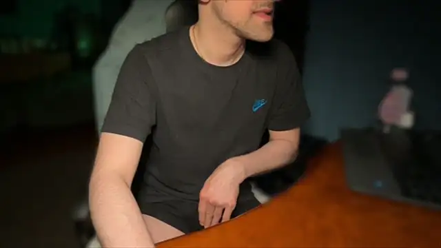 Stefisexy91 online show from April 11, 9:30 pm