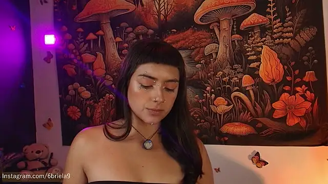 6Briela9  online show from February 19, 8:16 pm