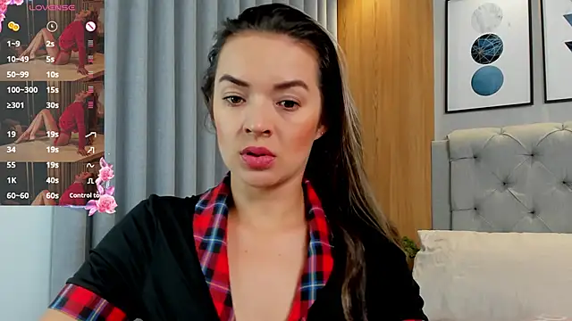 lennabell online show from April 6, 4:19 pm