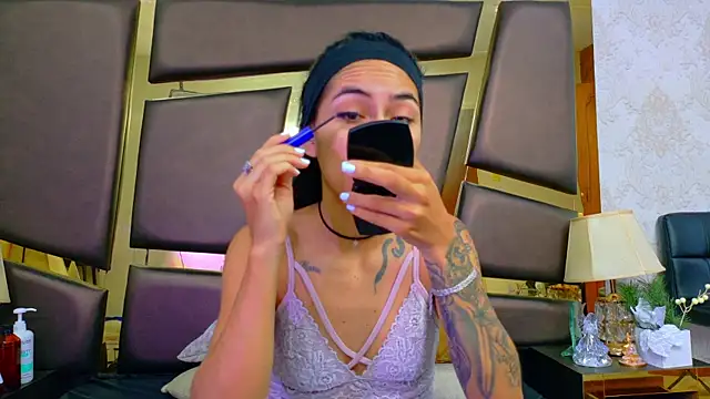 NicoleEsposito online show from April 4, 12:46 pm