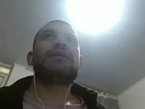 camiloking1720 online show from January 12, 7:10 pm