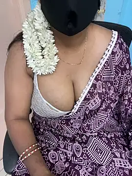 Snapshot of sajeetha chatting on June 17, 2:36 am sajeetha online show from June 17, 2:36 am
