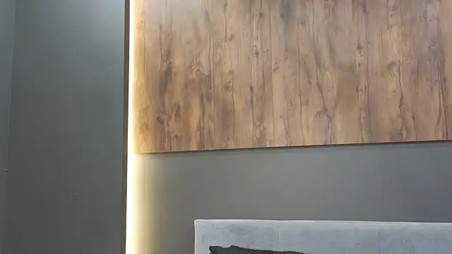 Rainaslater online show from December 18, 10:57 pm