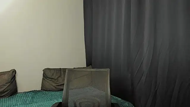 Pinku kitsune online show from February 16, 9:48 pm