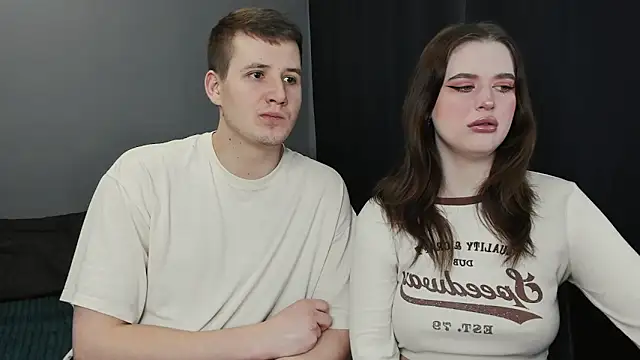 Pinku kitsune online show from February 26, 3:21 am