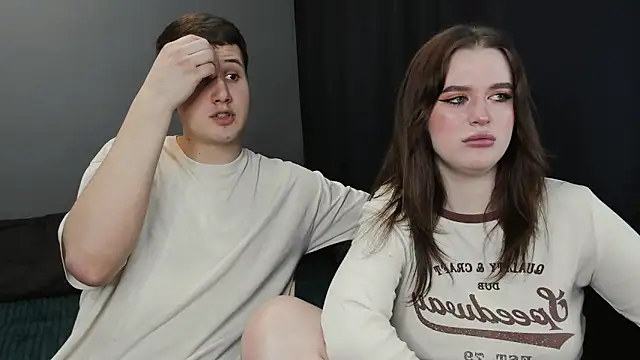 Pinku kitsune online show from March 5, 11:06 am