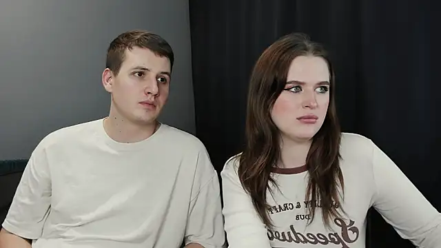 Pinku kitsune online show from March 6, 1:35 pm