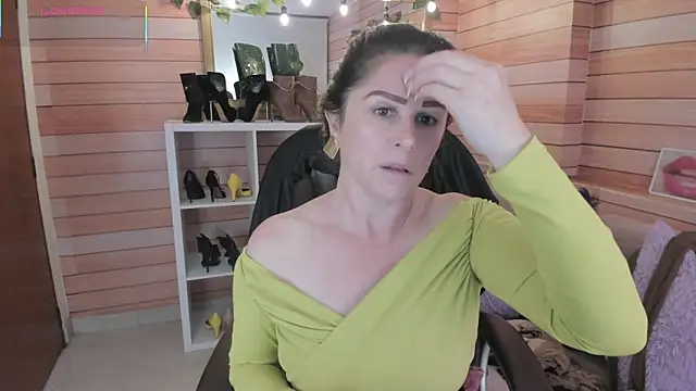 Victoria collins 1 online show from February 11, 10:53 am