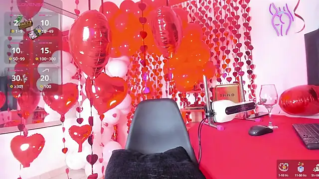 Lia johnsonn online show from February 14, 11:10 am