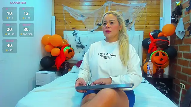 Dulcex69 online show from October 31, 9:21 am