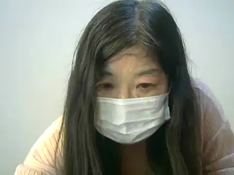 Snapshot of ryoko6681 chatting on January 25, 1:54 am ryoko6681 online show from January 25, 1:54 am