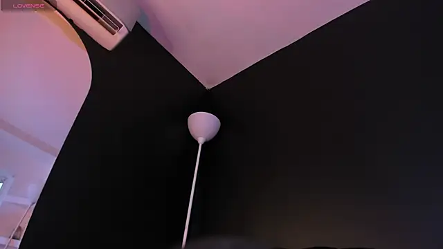 Snapshot of ALICEPOIXXXON chatting on January 30, 2:15 pm ALICEPOIXXXON online show from January 30, 2:15 pm