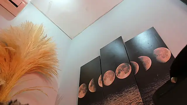 Snapshot of ALICEPOIXXXON chatting on November 15, 3:15 am ALICEPOIXXXON online show from November 15, 3:15 am