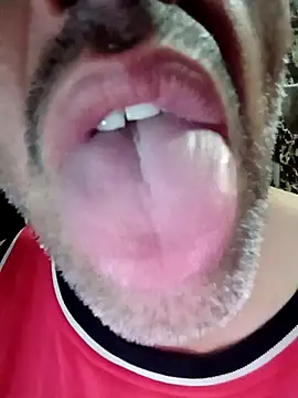 Snapshot of rodrig6987_1 chatting on October 2, 3:02 am rodrig6987 1 online show from October 2, 3:02 am