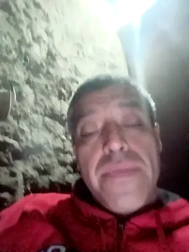 Snapshot of rodrig6987_1 chatting on October 12, 1:59 am rodrig6987 1 online show from October 12, 1:59 am