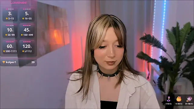 SaintGirl online show from January 22, 6:52 pm