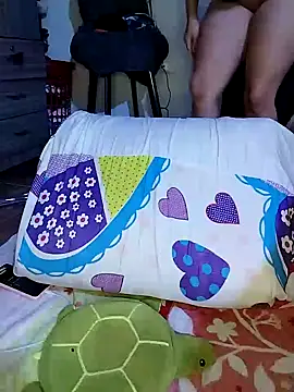 IamAlana  online show from December 14, 4:42 pm