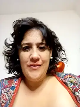 Snapshot of Sole_Love chatting on February 11, 4:22 am Sole Love online show from February 11, 4:22 am