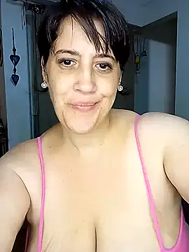 Snapshot of Sole_Love chatting on February 14, 5:57 pm Sole Love online show from February 14, 5:57 pm