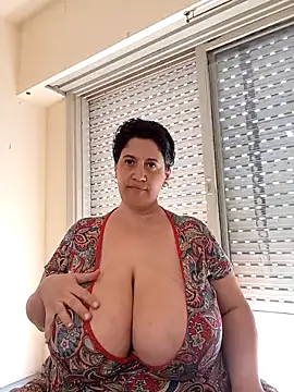 Snapshot of Sole_Love chatting on September 14, 5:56 pm Sole Love online show from September 14, 5:56 pm