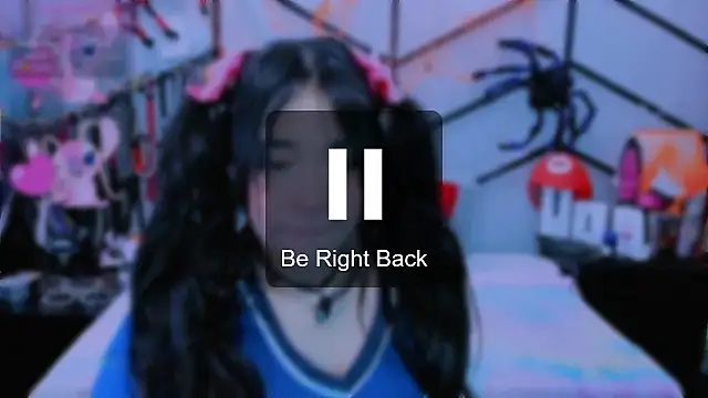 Snapshot of AlanaLuck chatting on October 27, 7:40 pm AlanaLuck online show from October 27, 7:40 pm