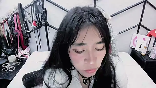 AlanaLuck online show from March 21, 6:55 pm