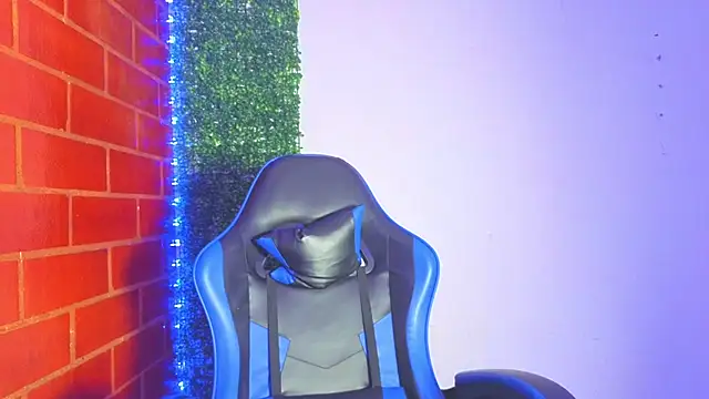 Snapshot of Demitryo chatting on March 3, 3:45 am Demitryo online show from March 3, 3:45 am