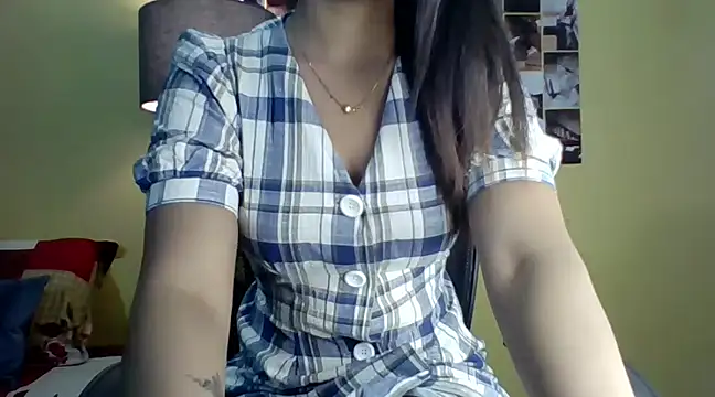 Snapshot of Nicole-wallace chatting on January 23, 4:19 am Nicole-wallace online show from January 23, 4:19 am