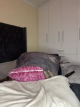 DarkBerry87 online show from March 7, 9:12 pm