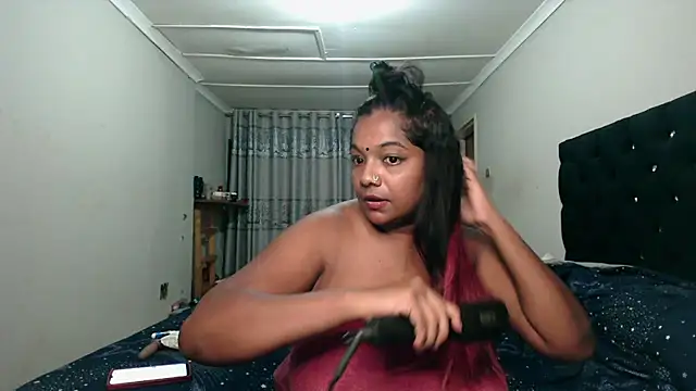 Indianmayaxoxo online show from March 4, 7:22 pm