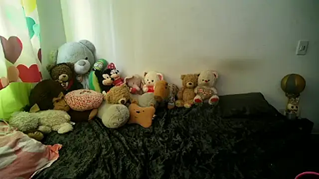 Snapshot of mandy_berrys chatting on January 9, 12:52 pm mandy berrys online show from January 9, 12:52 pm