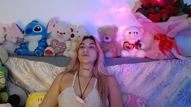 Snapshot of mandy_berrys chatting on February 16, 1:46 am mandy berrys online show from February 16, 1:46 am