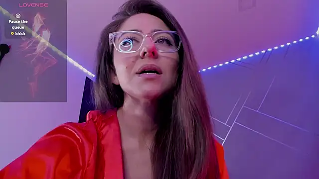 Ich Bin Julia online show from December 2, 4:42 pm