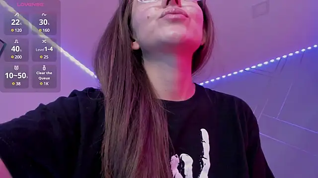 Ich Bin Julia online show from February 6, 3:20 pm