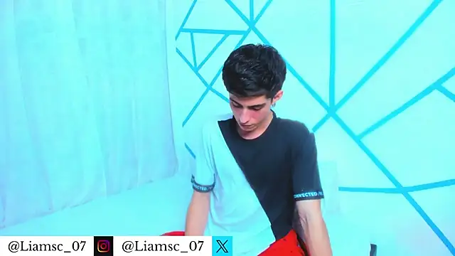 liam scott77 online show from March 26, 2:39 am