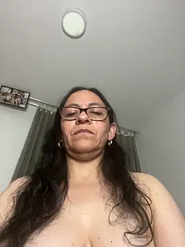 Freya Artemisa online show from March 11, 5:49 am