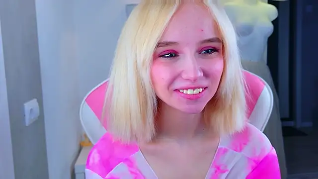 b4by LoL1 online show from April 14, 5:24 am