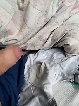 Grig1982 online show from April 15, 6:09 am