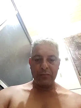 Snapshot of gordonunes chatting on February 25, 5:06 am gordonunes online show from February 25, 5:06 am
