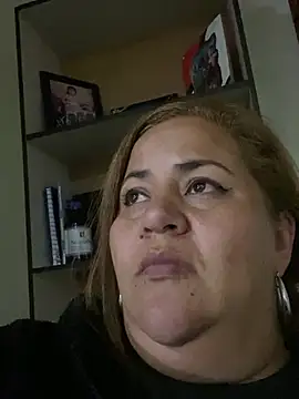 Snapshot of nathylovexx chatting on January 3, 12:11 am nathylovexx online show from January 3, 12:11 am