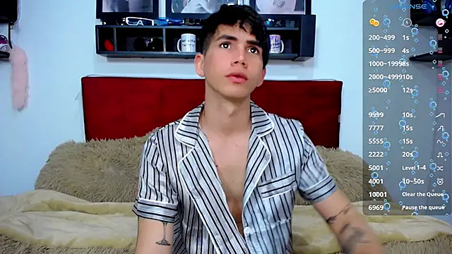 Snapshot of Tayson_Rivers chatting on January 27, 9:33 pm Tayson Rivers online show from January 27, 9:33 pm