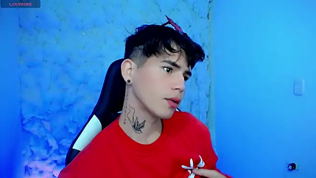 Snapshot of Tayson_Rivers chatting on November 5, 6:30 pm Tayson Rivers online show from November 5, 6:30 pm