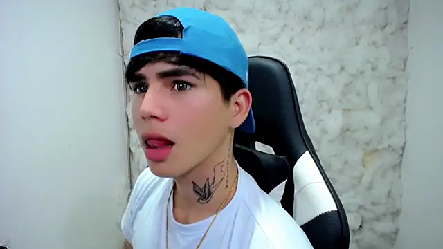 Tayson Rivers online show from December 21, 11:34 pm