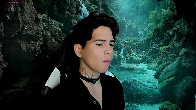 Tayson Rivers online show from February 17, 1:24 am