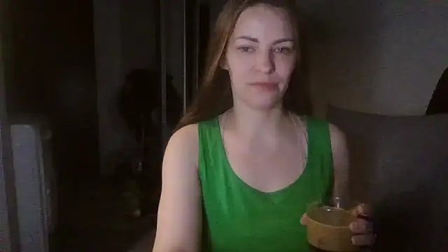 AnnaDiamond1 online show from April 8, 9:15 pm