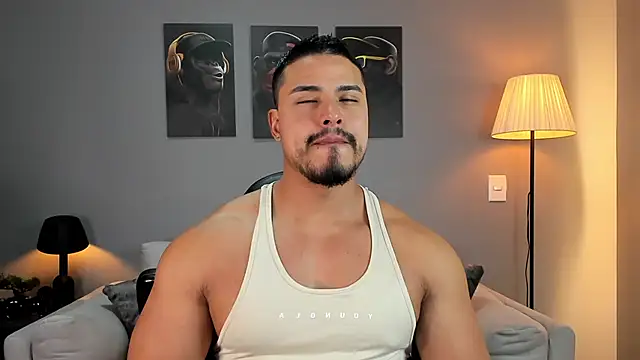 Snapshot of ApoloMakris chatting on December 1, 8:58 pm ApoloMakris online show from December 1, 8:58 pm