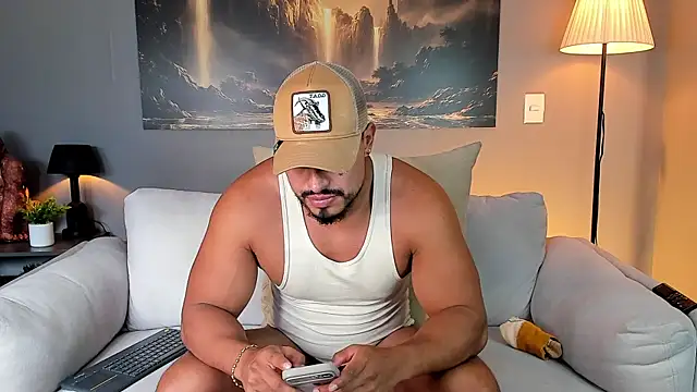 ApoloMakris online show from June 4, 6:36 pm